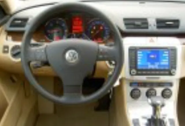 VW Passat Variant 2.0 TDI DSG – historischer Artikel – historisches Bild 3